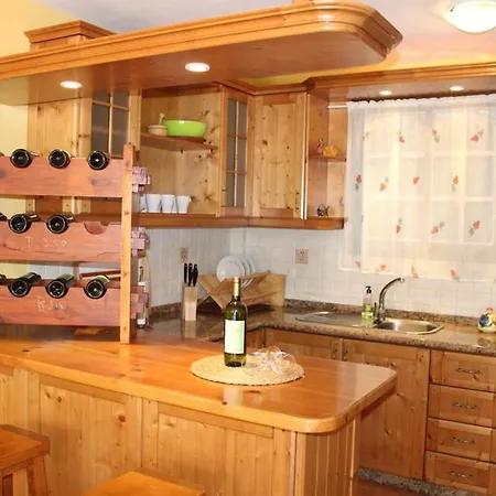Cosy Chalet: Panoramic Views In Icod De Vinos Chalet