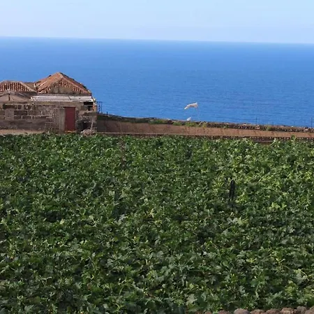 Cosy With Panoramic Views In Icod De Vinos - 70m² Alpehytte *